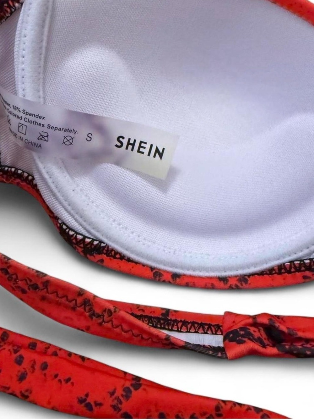 Red Snakeskin Print Bikini Set. Size S. Padded strapless top. Cheeky bottoms. - Picture 4 of 5